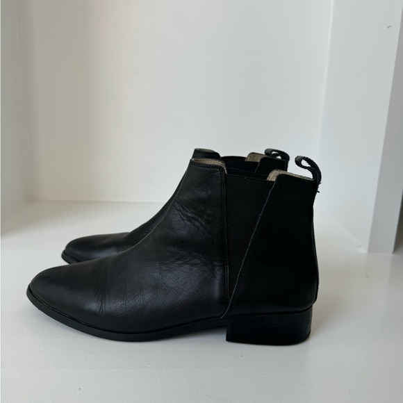 Nisolo Eva Everyday Chelsea Boot Black Women's 8.5 WORN ONCE - Picture 7 of 9